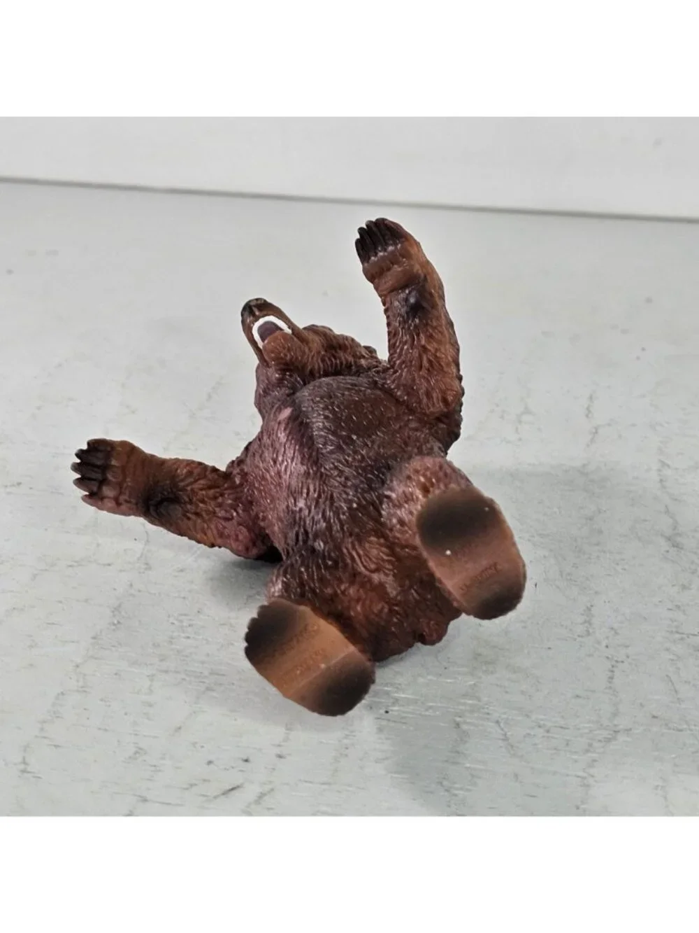 Schleich Grizzly Bear Male Standing On Hind Legs #14128 Animal Figure Retired
